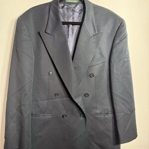 Peerless Man 100% Wool Double Breasted Blazer
44S Made in Canada